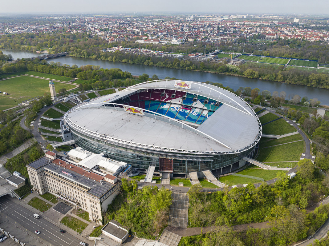 Sân vận động Red Bull Arena – Ngôi nhà của RB Leipzig và Sự hồi sinh của bóng đá Leipzig