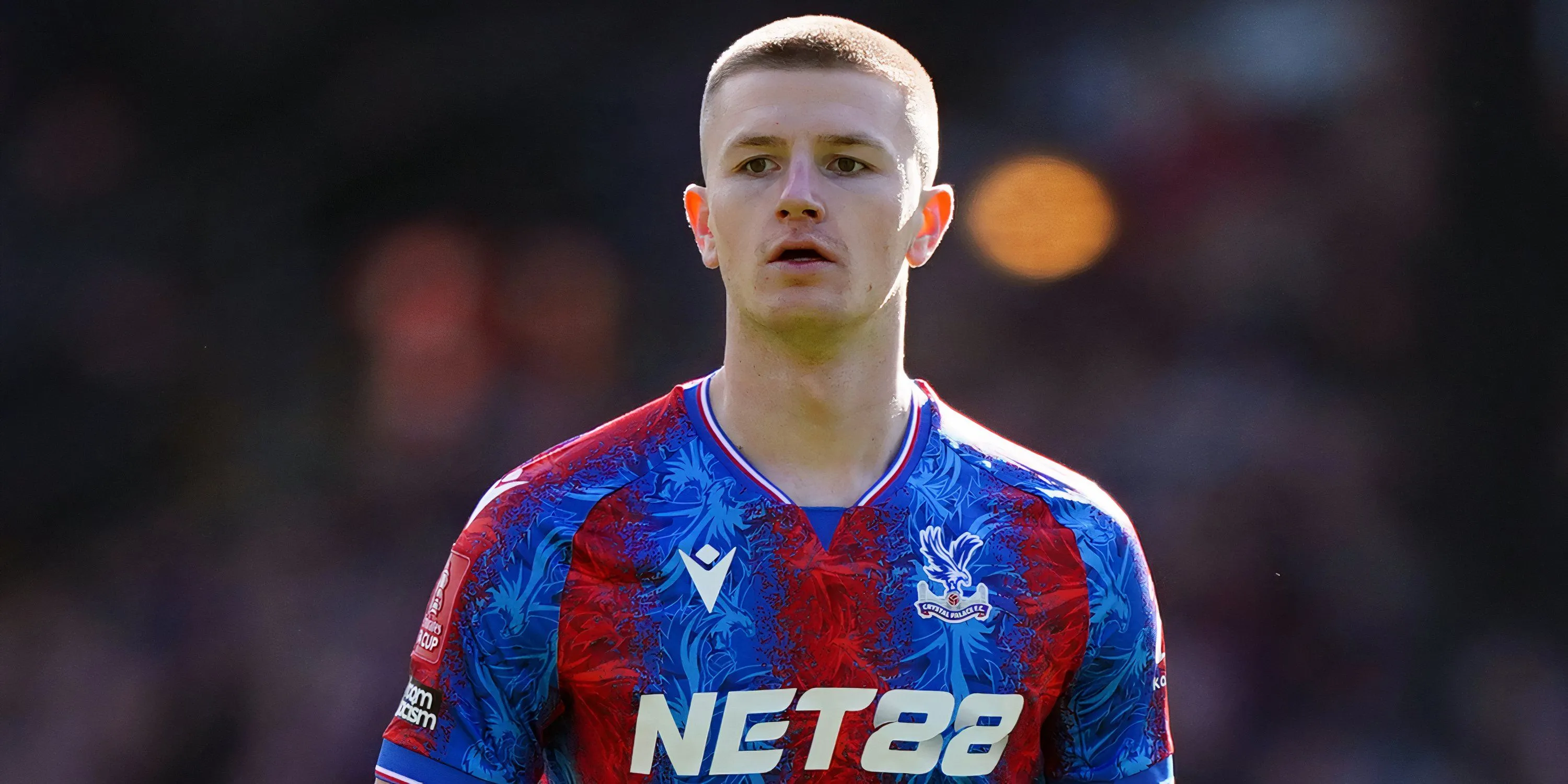 Adam Wharton tiền vệ trẻ triển vọng của Crystal Palace