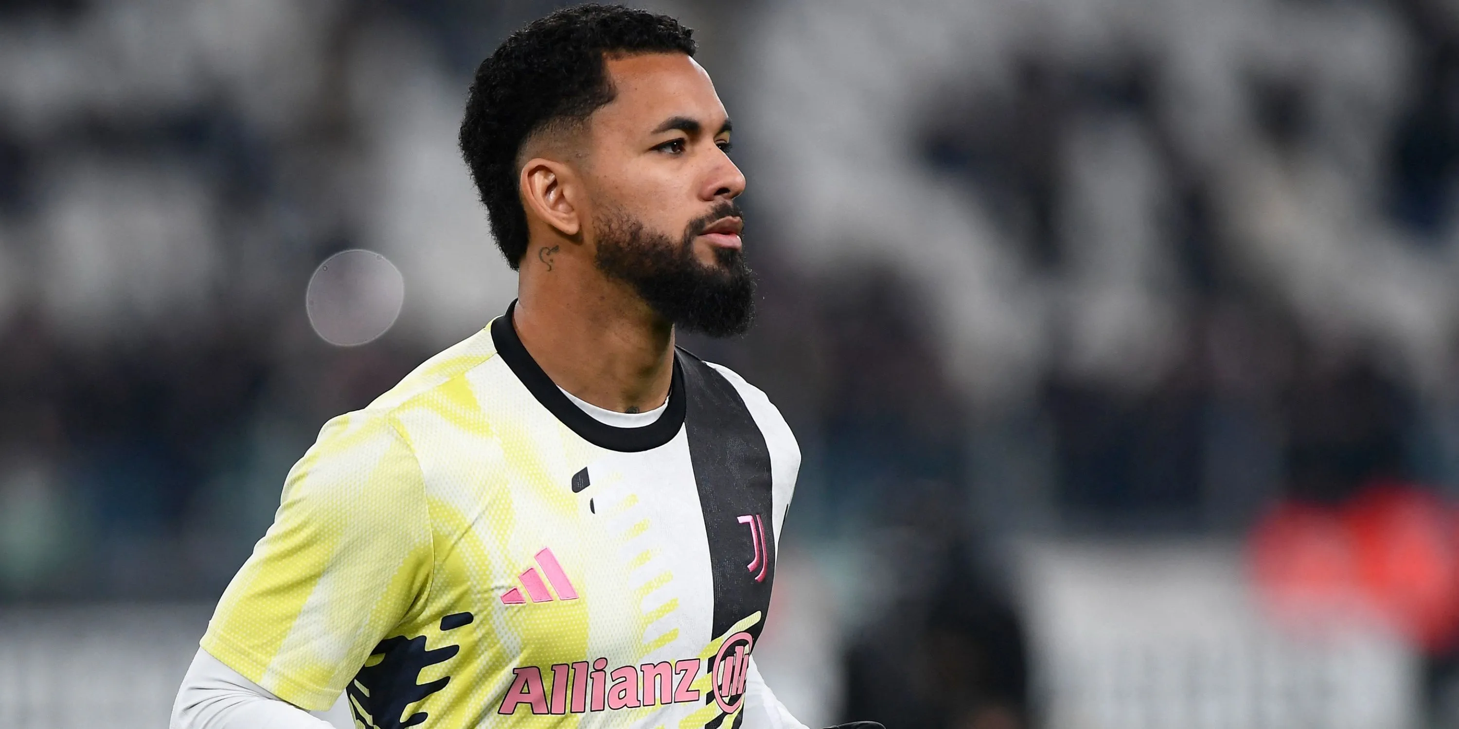 Tiền vệ Douglas Luiz trong màu áo Juventus đang là mục tiêu của Nottingham Forest