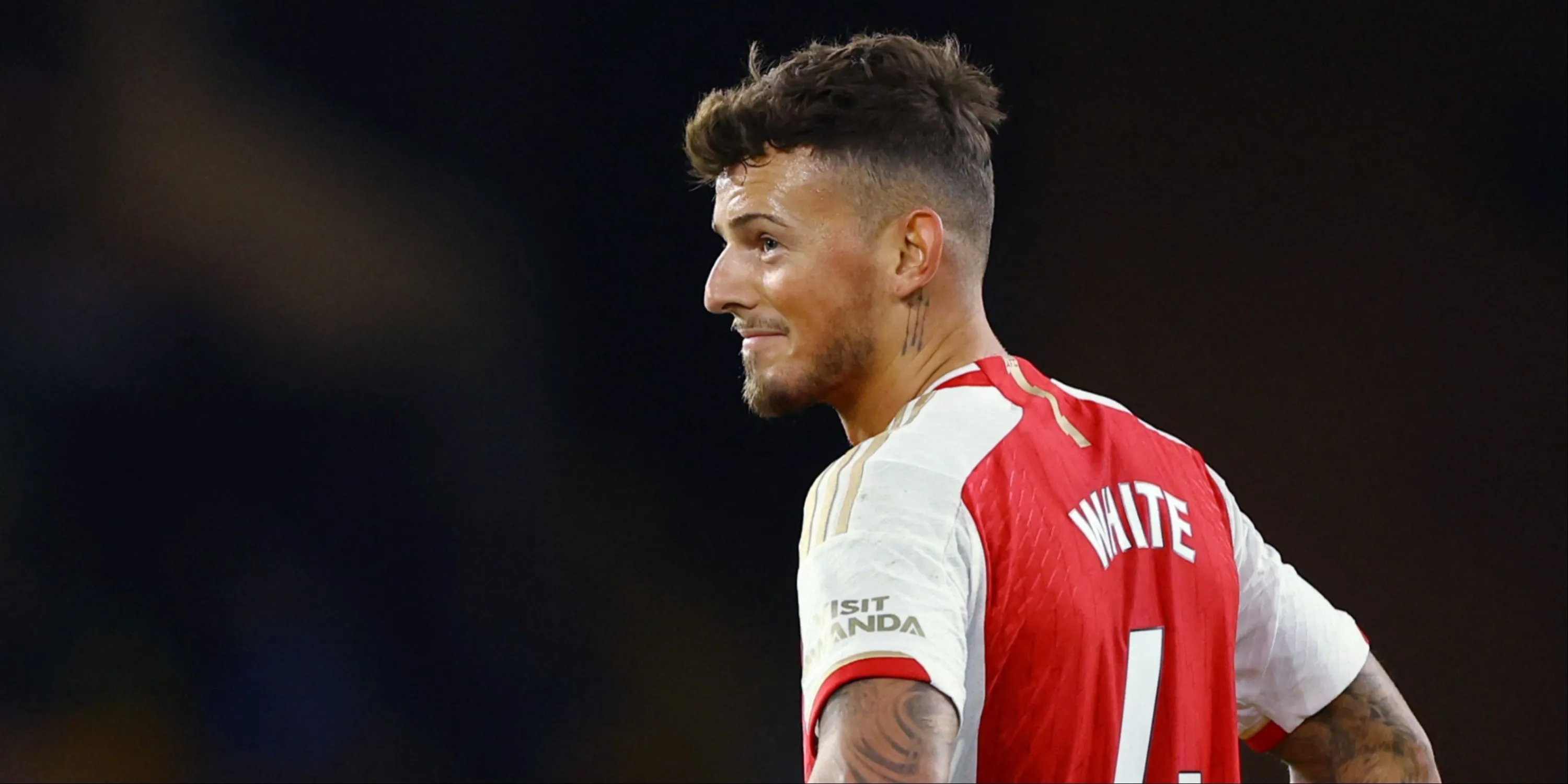 Hậu vệ Ben White thi đấu cho Arsenal