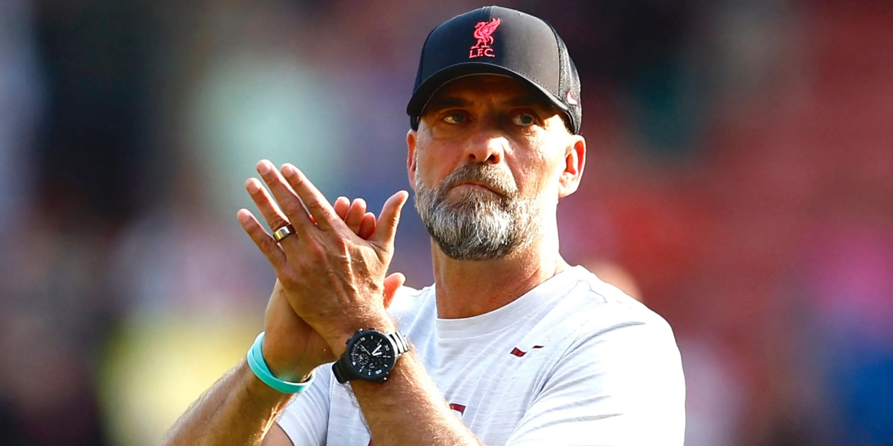 HLV Jurgen Klopp ăn mừng chức vô địch Premier League cùng Liverpool
