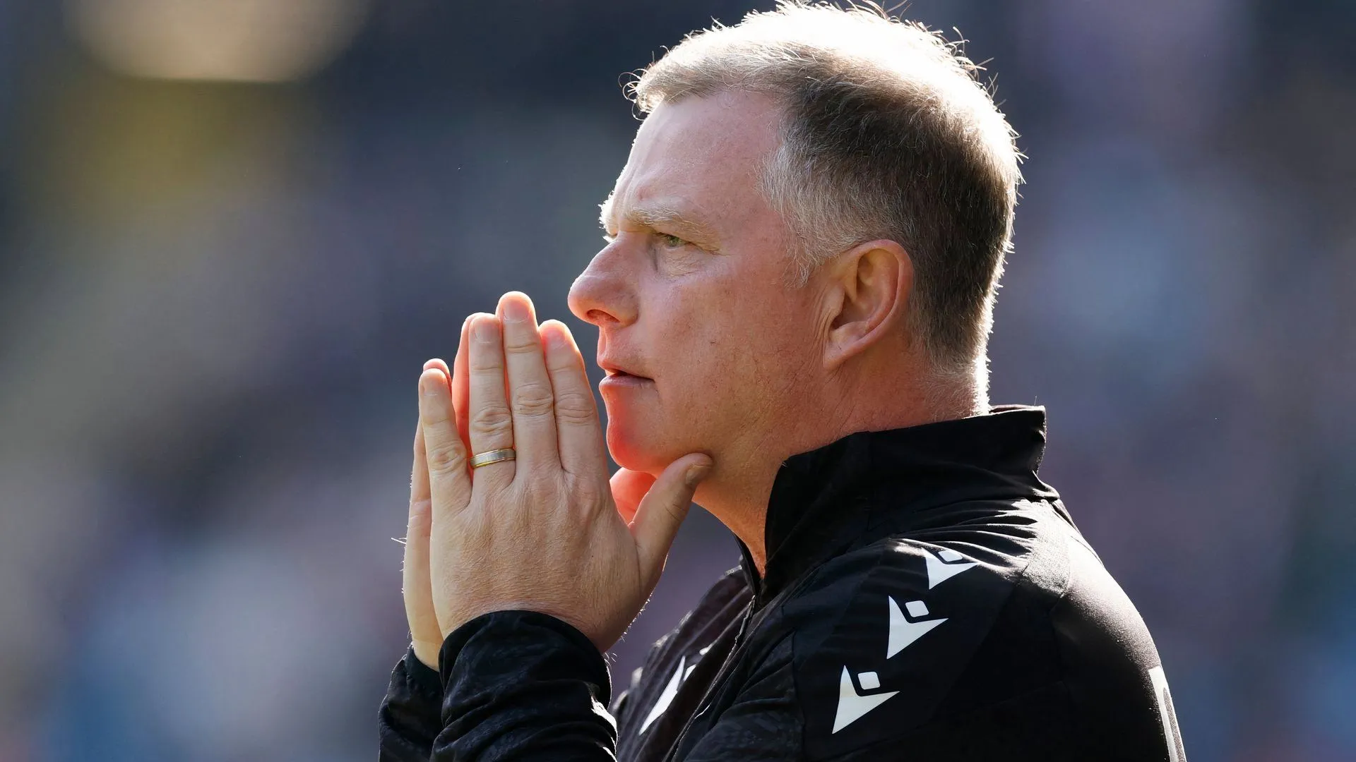 HLV Mark Robins của Stoke City và kế hoạch tái thiết đội bóng