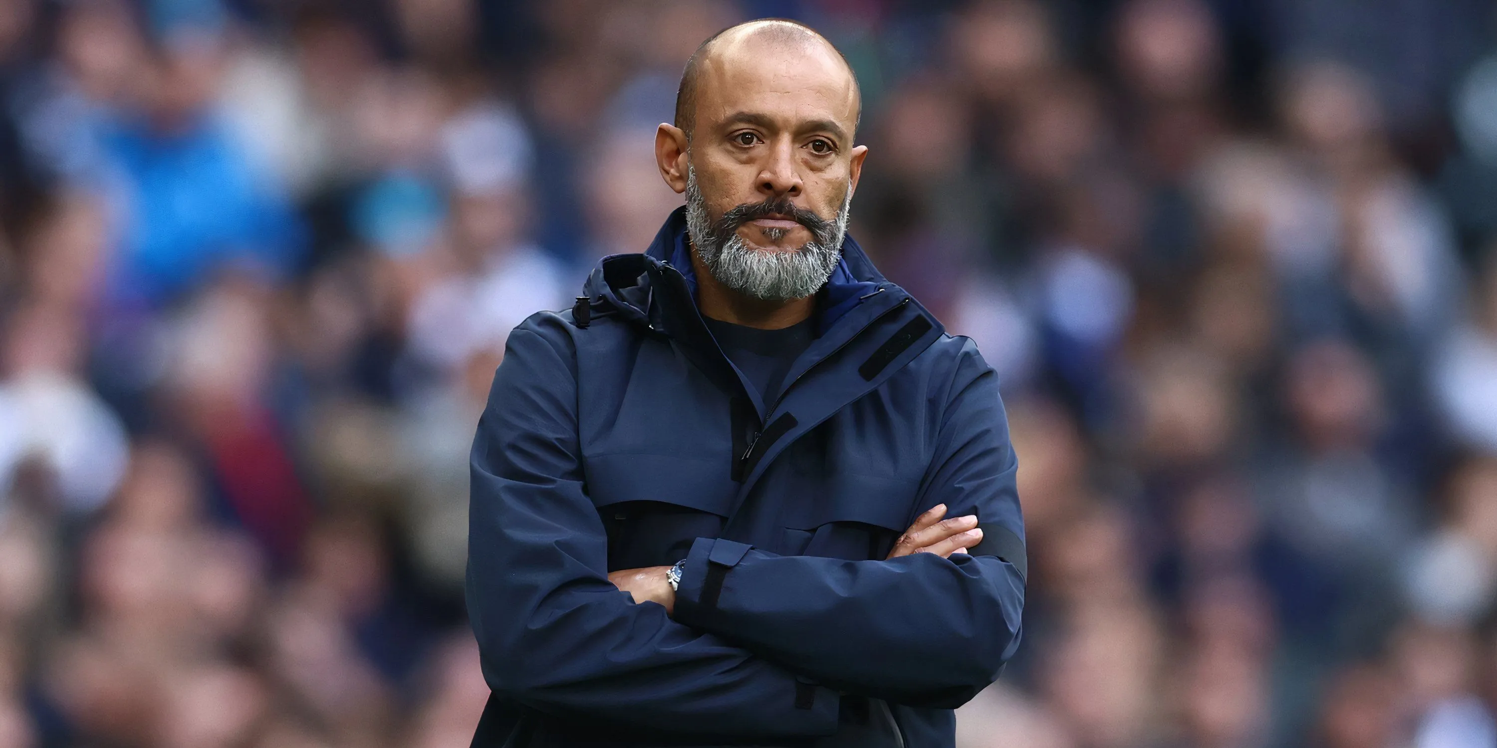 HLV Nuno Espirito Santo đối mặt áp lực tài chính tại Nottingham Forest