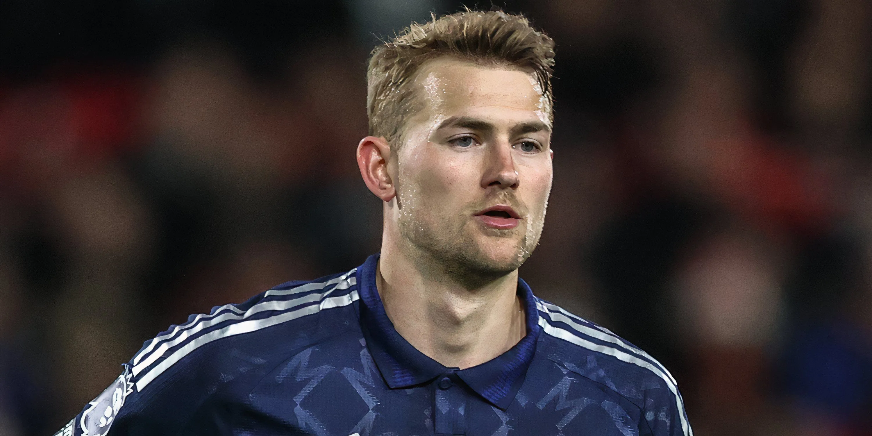 Matthijs de Ligt (Man Utd) rời sân vì chấn thương trong trận đấu, gia tăng khủng hoảng hàng thủ Quỷ Đỏ