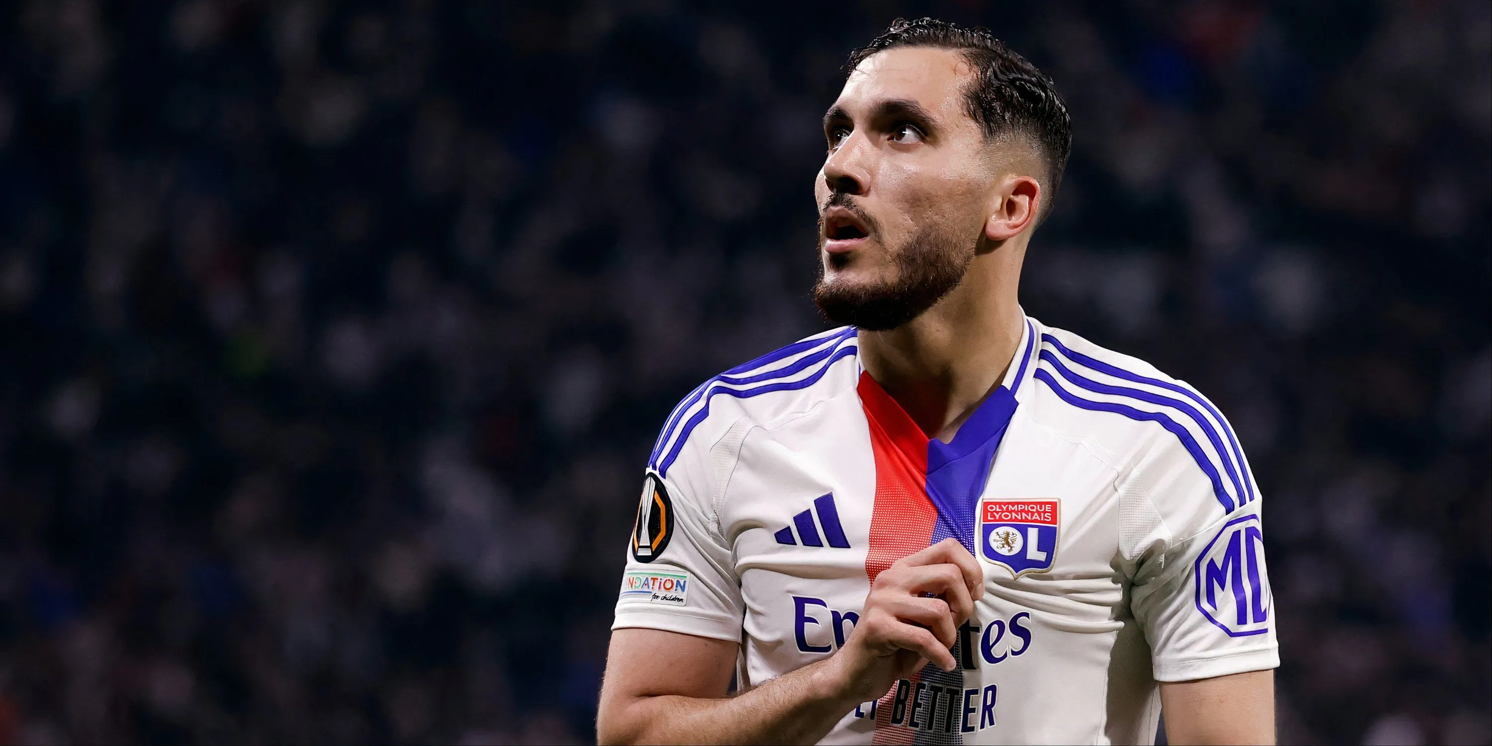 Tiền vệ trẻ Rayan Cherki khoác áo Lyon, mục tiêu của Manchester United