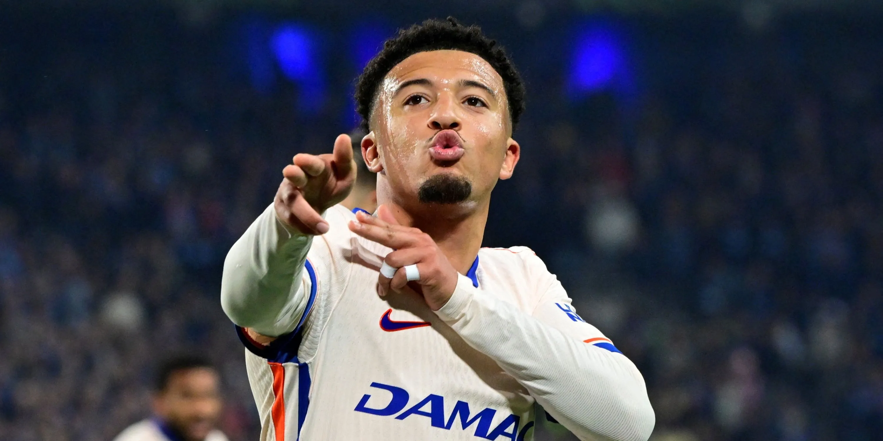Tương lai của Jadon Sancho tại Chelsea đang được đàm phán