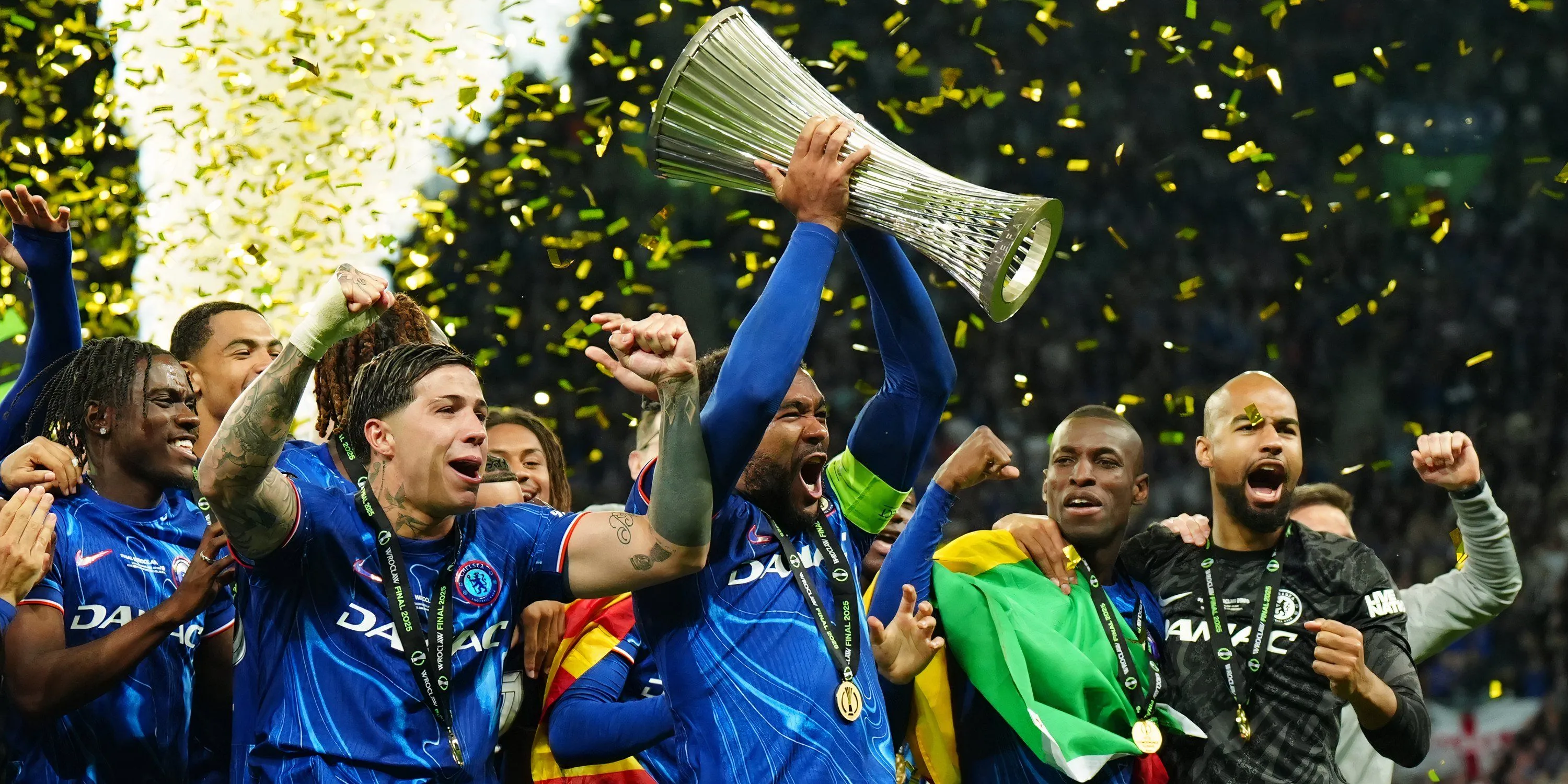 Chelsea ăn mừng chức vô địch Europa Conference League