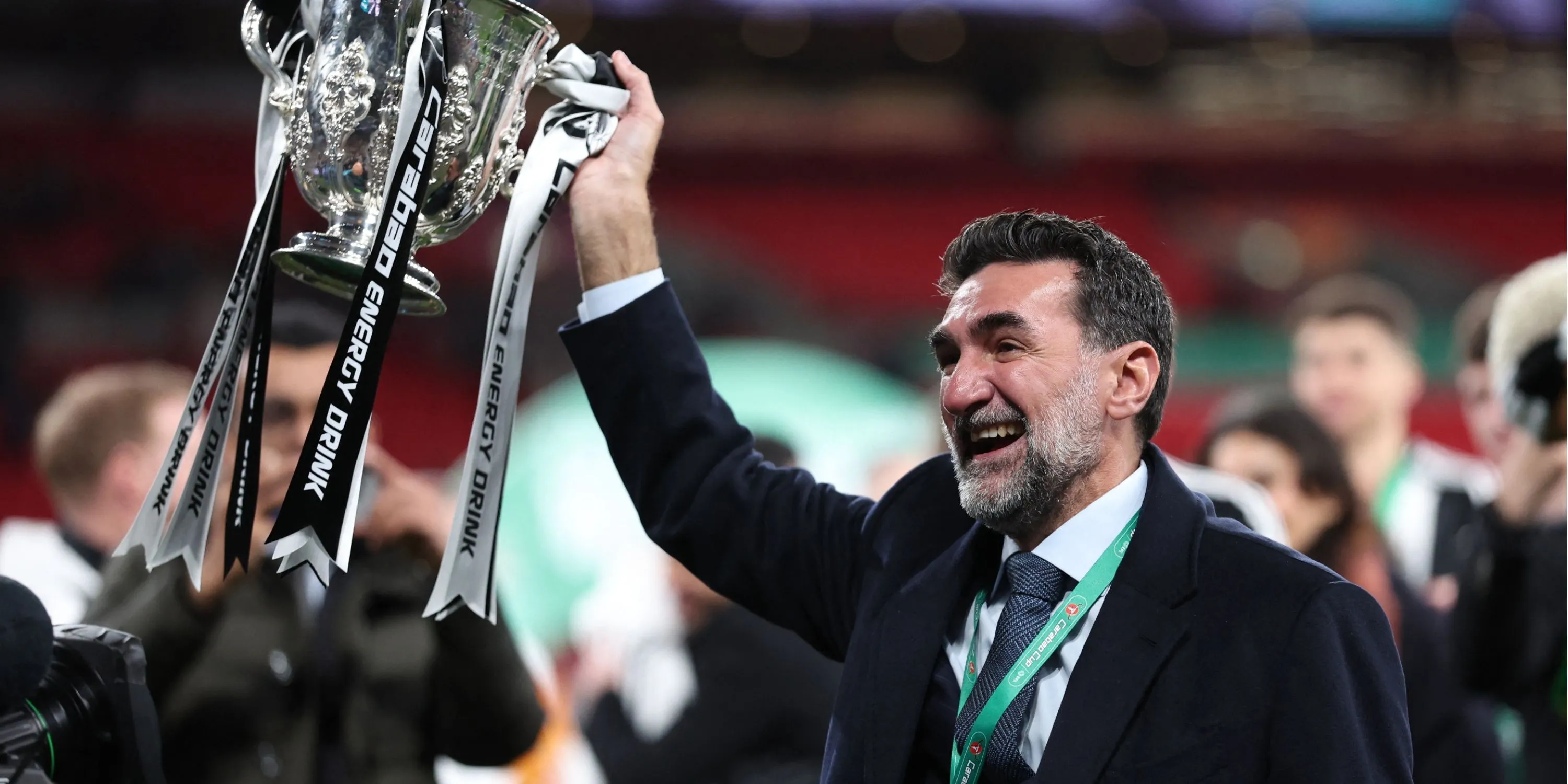 Chủ sở hữu Yasir Al-Rumayyan của Newcastle United được kỳ vọng sẽ duyệt chi cho các bản hợp đồng bom tấn