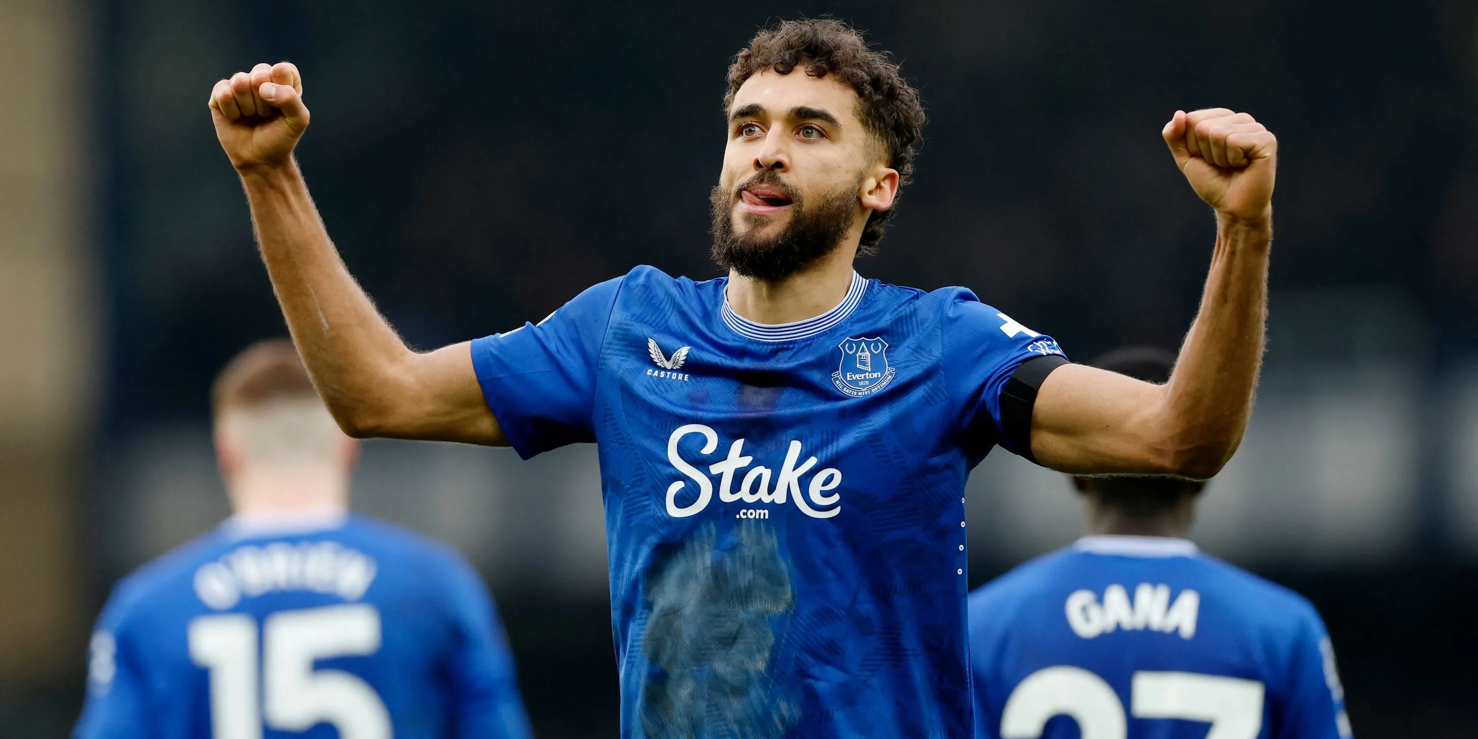 Dominic Calvert-Lewin ăn mừng bàn thắng cho Everton