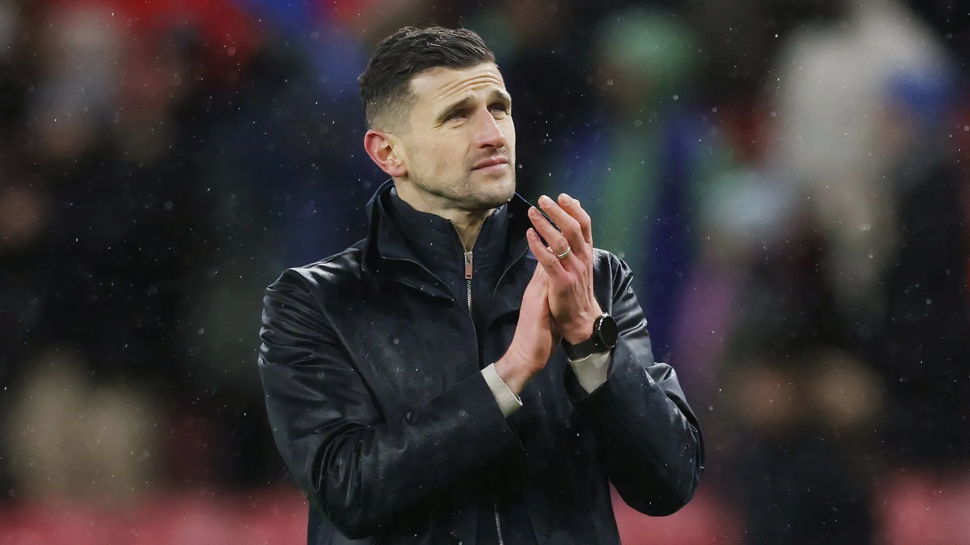 Huấn luyện viên trưởng John Mousinho của CLB Portsmouth