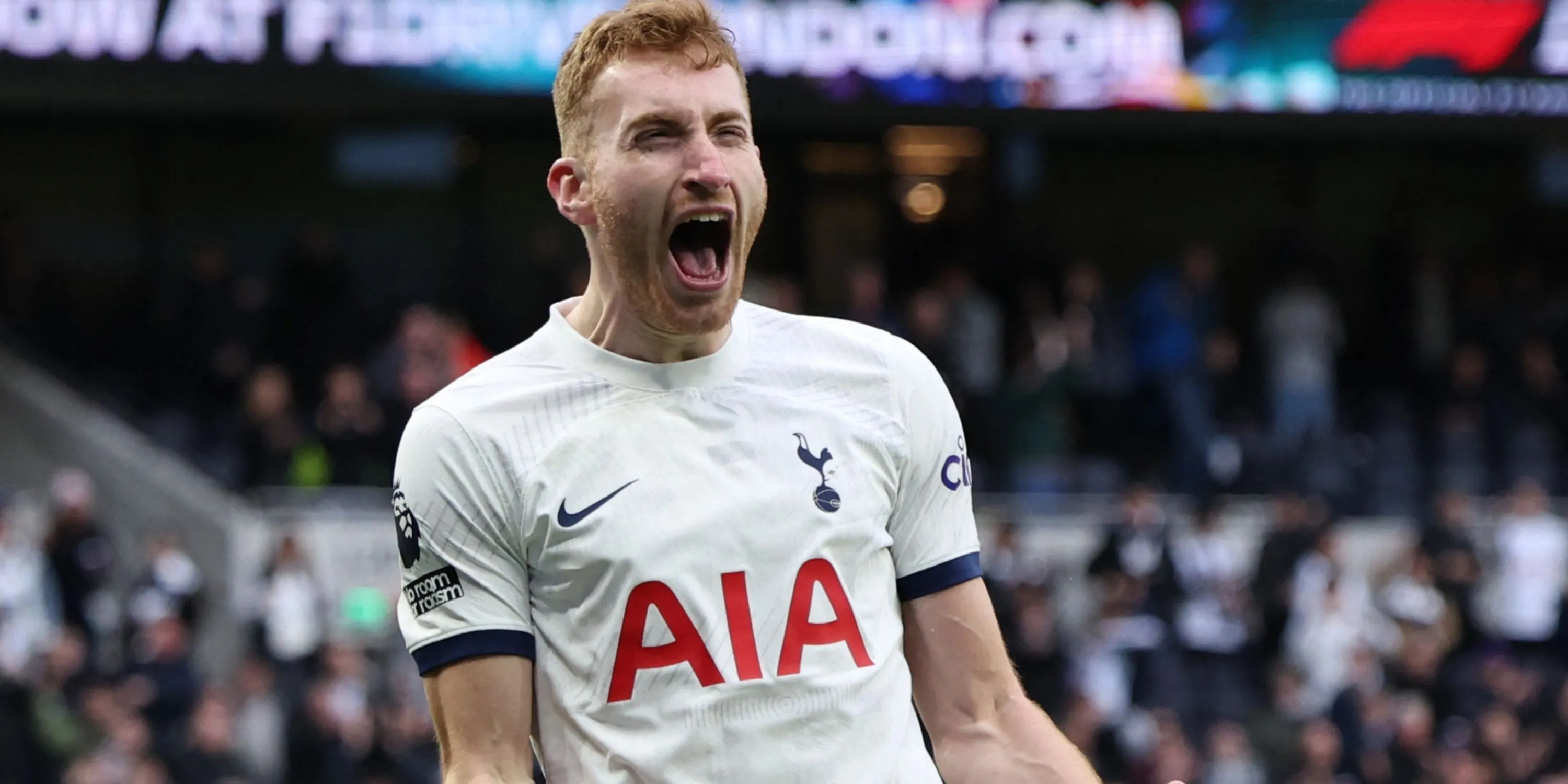 Tiền vệ Dejan Kulusevski ăn mừng bàn thắng cho Tottenham