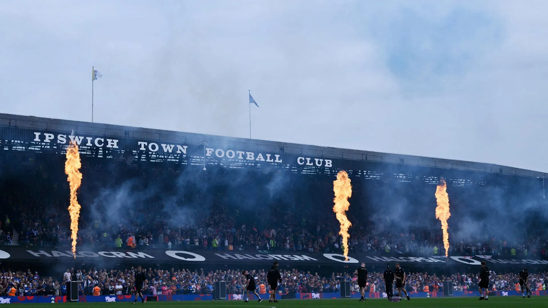 Toàn cảnh sân vận động Portman Road, sân nhà của CLB Ipswich Town