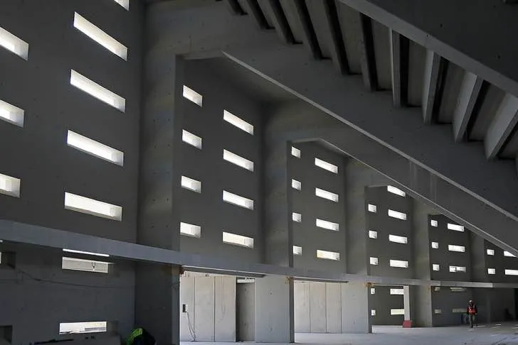 Cấu trúc bên trong khu vực dưới khán đài sân Estadio Metropolitano