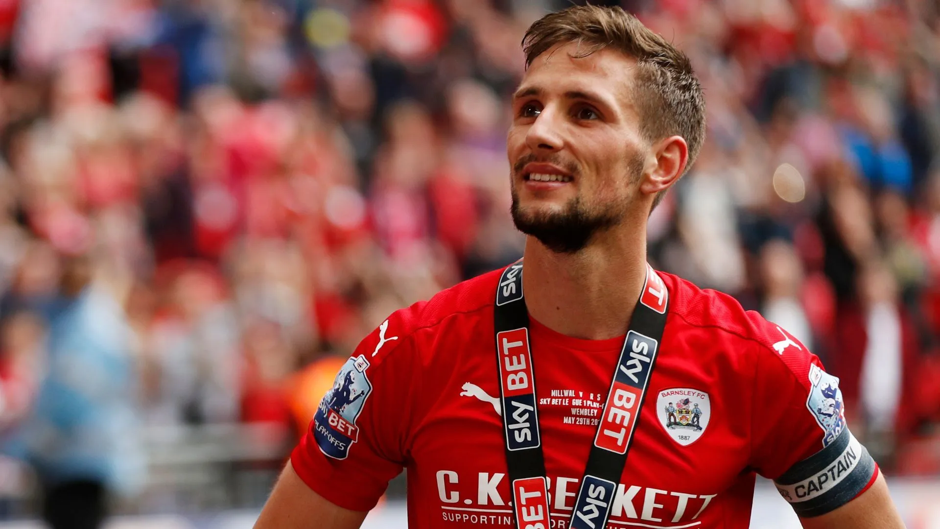 Conor Hourihane chỉ đạo trên sân