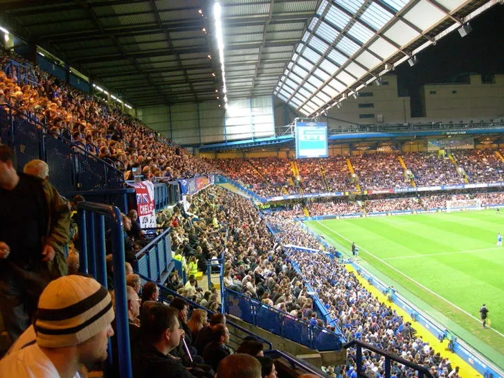 Góc nhìn cận cảnh từ khán đài sân Stamford Bridge, cảm nhận không khí trận đấu Chelsea