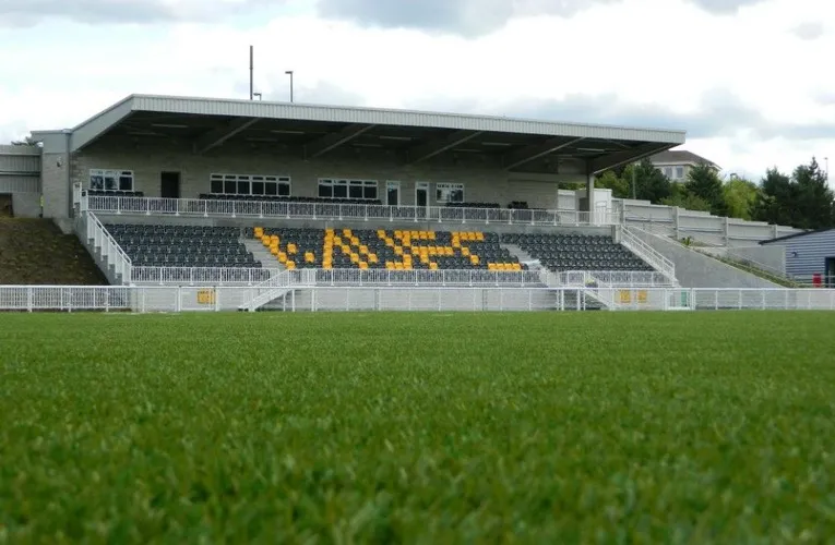 Khán đài chính tại Sân vận động Gallagher của Maidstone United