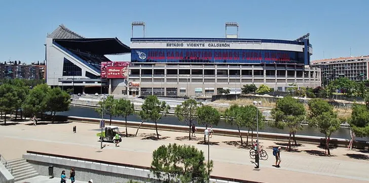 Khán đài sân vận động Vicente Calderón