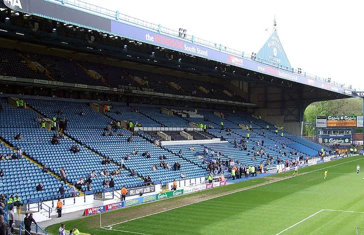 Khán đài South nhìn từ trên cao tại Hillsborough