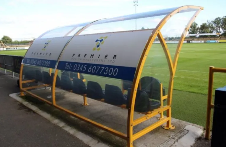 Khu vực ghế dự bị (dugouts) dành cho cầu thủ và ban huấn luyện tại Haig Avenue