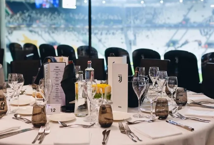 Khu vực khách sạn VIP sang trọng Legends Club tại Allianz Stadium