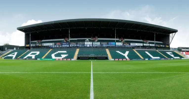 Kiến trúc khán đài chính Mayflower Grandstand tại Home Park