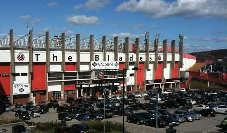 Lối vào chính sân Bramall Lane