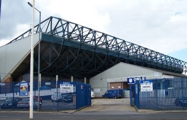 Lối vào chính và cửa hàng CLB Sheffield Wednesday tại Hillsborough