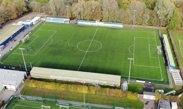 Sơ đồ chỗ ngồi chi tiết sân vận động Court Place Farm của Oxford City FC