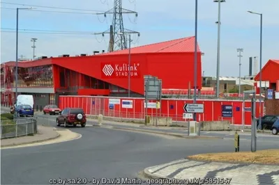 Tổng quan Sân vận động Stonebridge Road, sân nhà của CLB Ebbsfleet United nhìn từ bên ngoài.