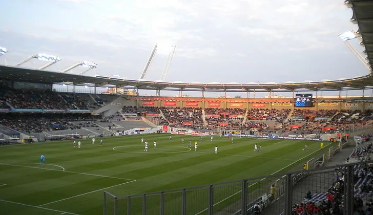 Trận đấu giữa Toulouse FC và Lille năm 2013 tại sân Municipal de Toulouse