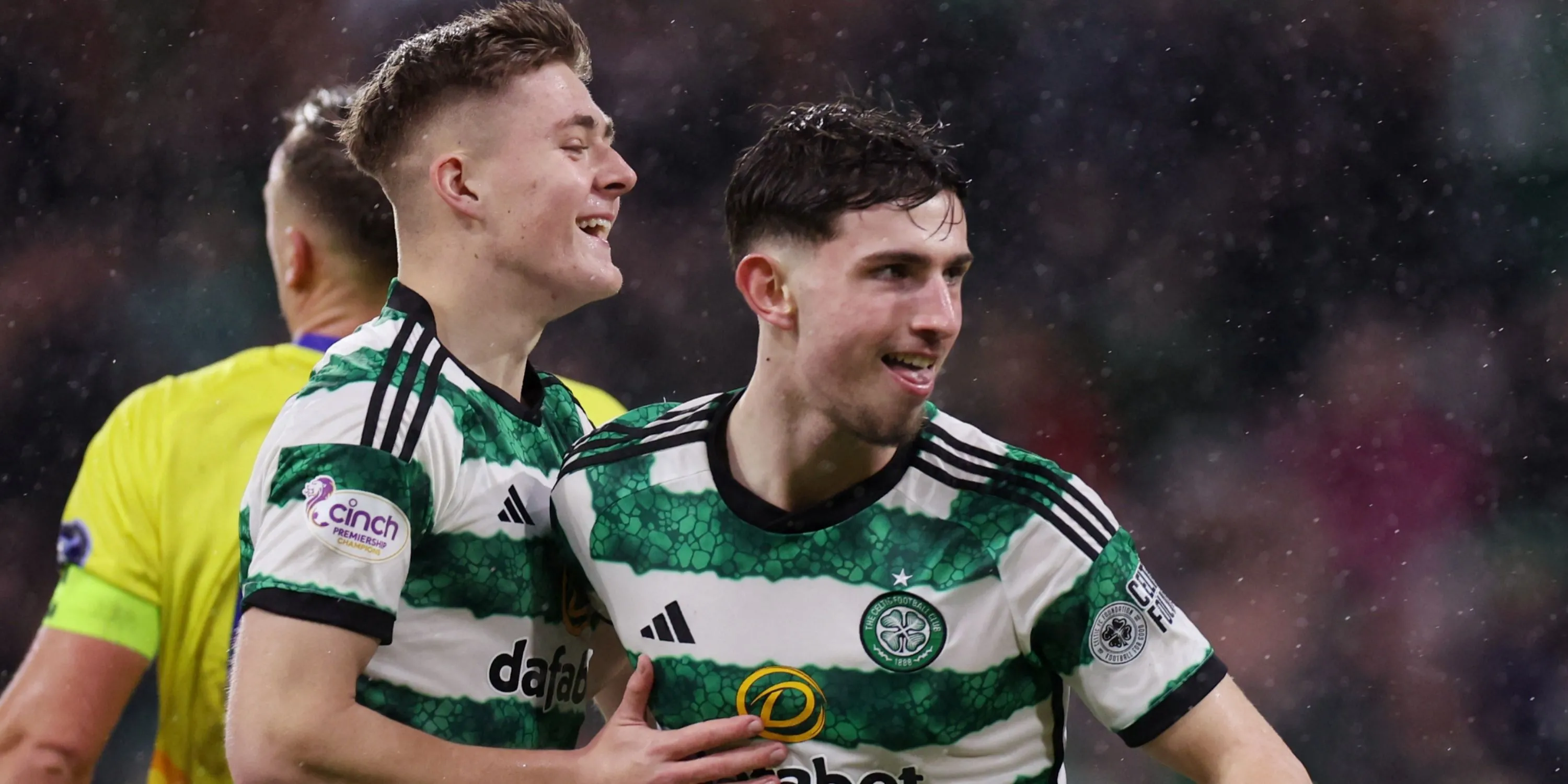 Rocco Vata (trái) và Daniel Kelly (phải) tại Celtic - Hai tài năng trẻ từng được kỳ vọng