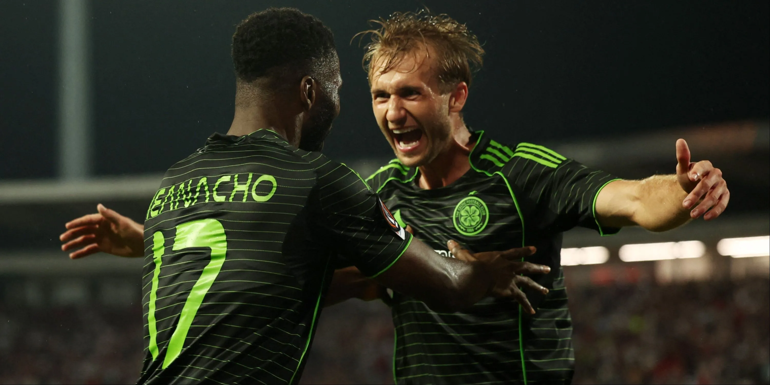Benjamin Nygren ăn mừng bàn thắng cho Celtic tại Belgrade