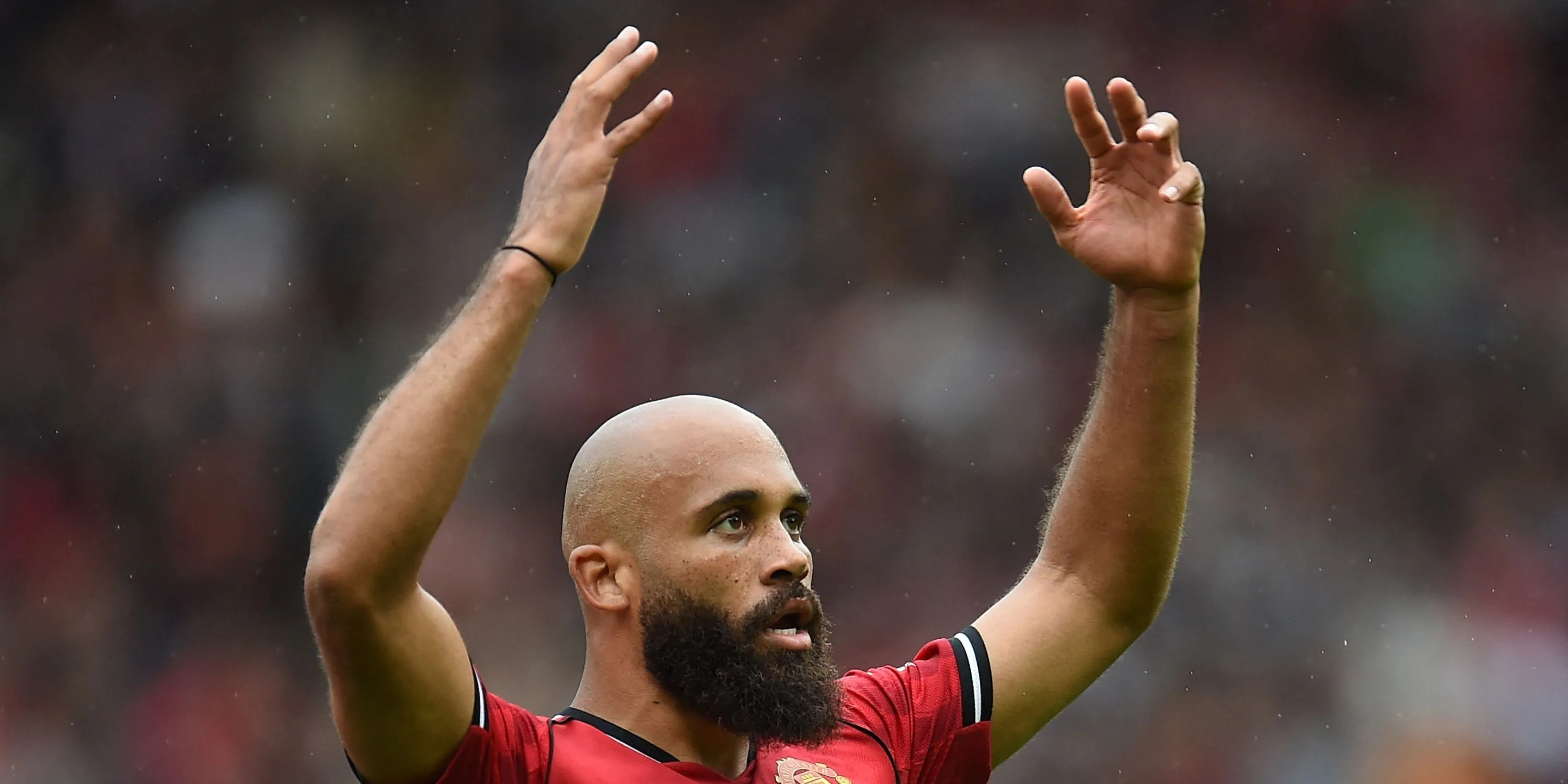 Bryan Mbeumo trong màu áo mới