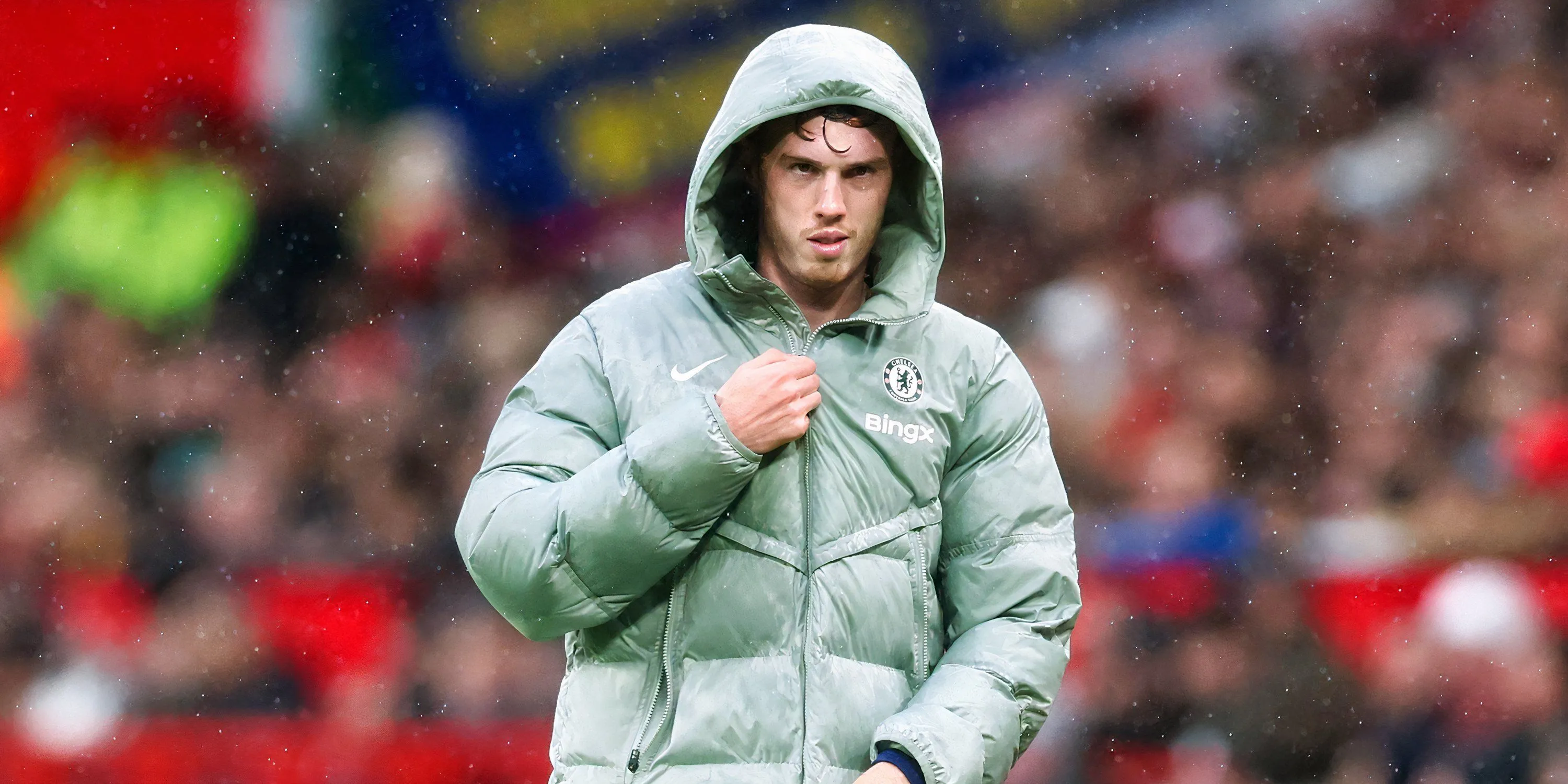 Cole Palmer của Chelsea trong màu áo xanh, tiền đạo số 10 có khả năng sáng tạo cao