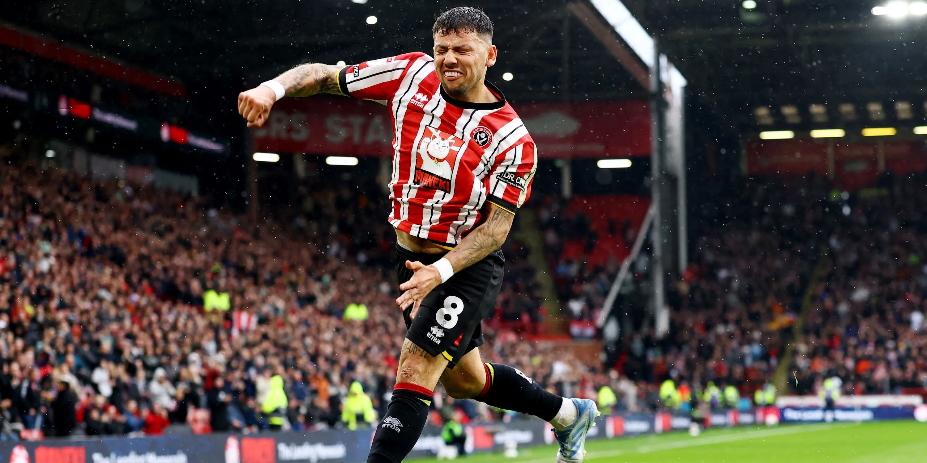 Gustavo Hamer ăn mừng bàn thắng cho Sheffield United — tiền vệ Championship có 18 pha đóng góp mùa 24/25