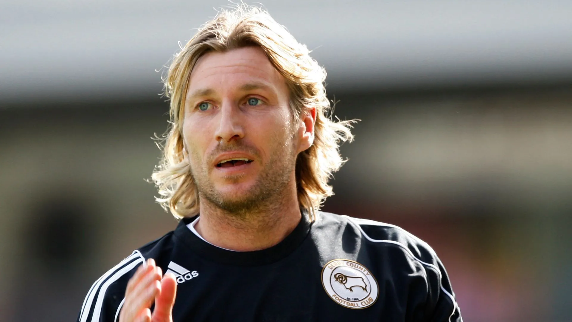 Robbie Savage từng là biểu tượng của Derby County; hình ảnh nhắc lại nỗi ám ảnh và ký ức của CĐV sau mùa giải 2007–08