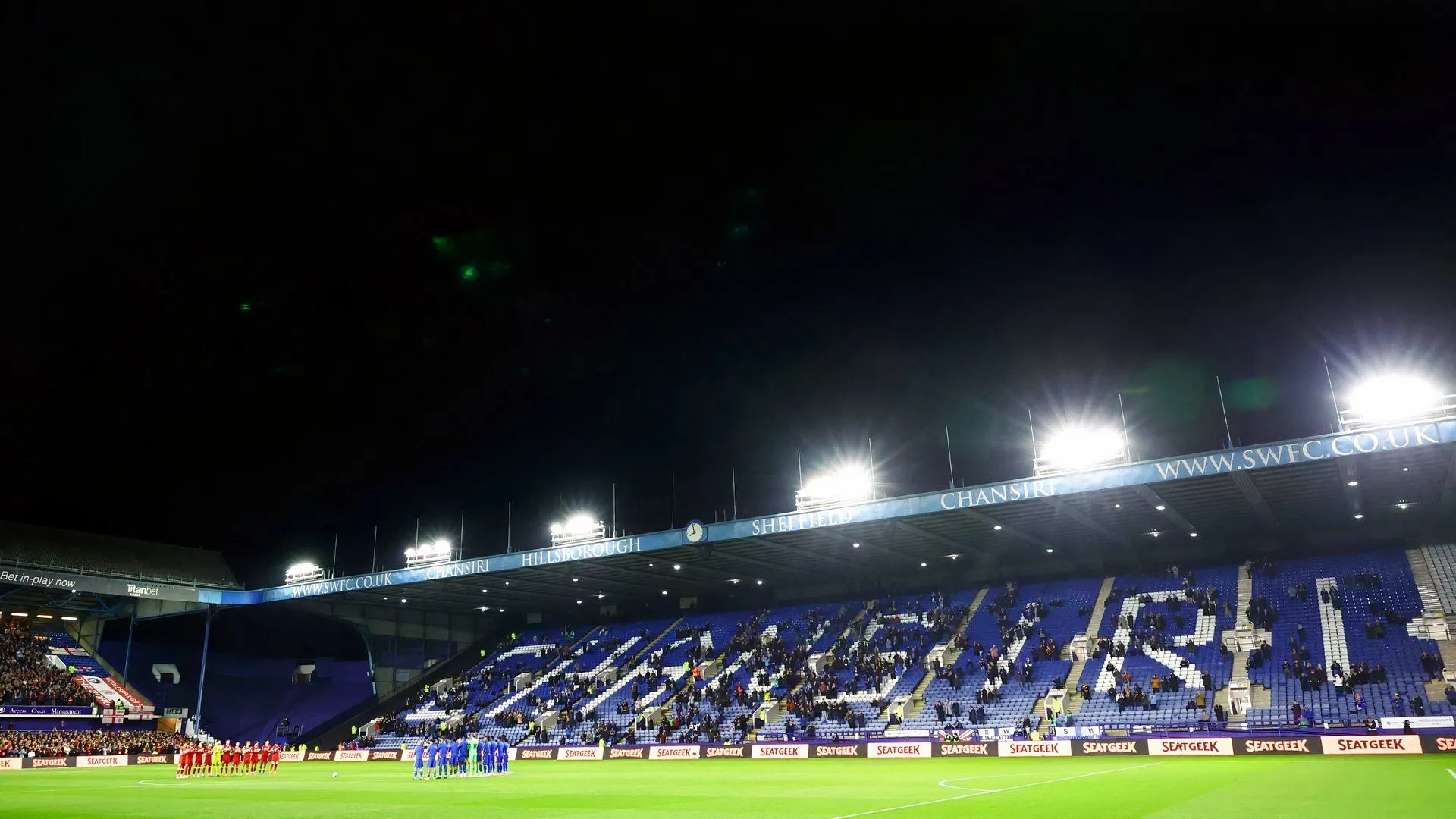 Sheffield Wednesday trước khi vào administration trong trận gặp Middlesbrough