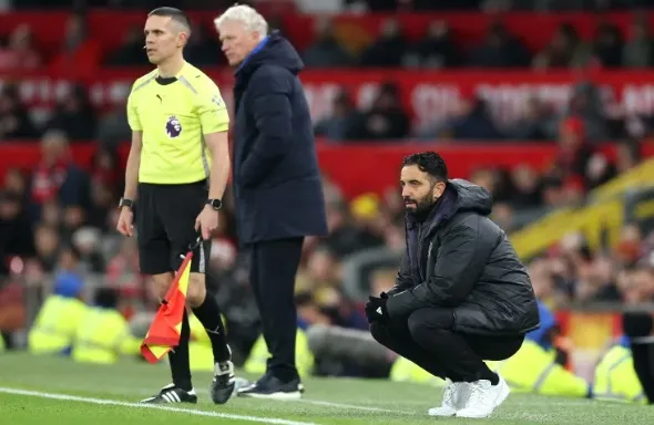 Chuỗi 5 trận bất bại của Quỷ đỏ đã bị chặn đứng